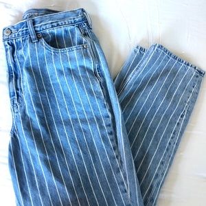 American Eagle Mom Jeans